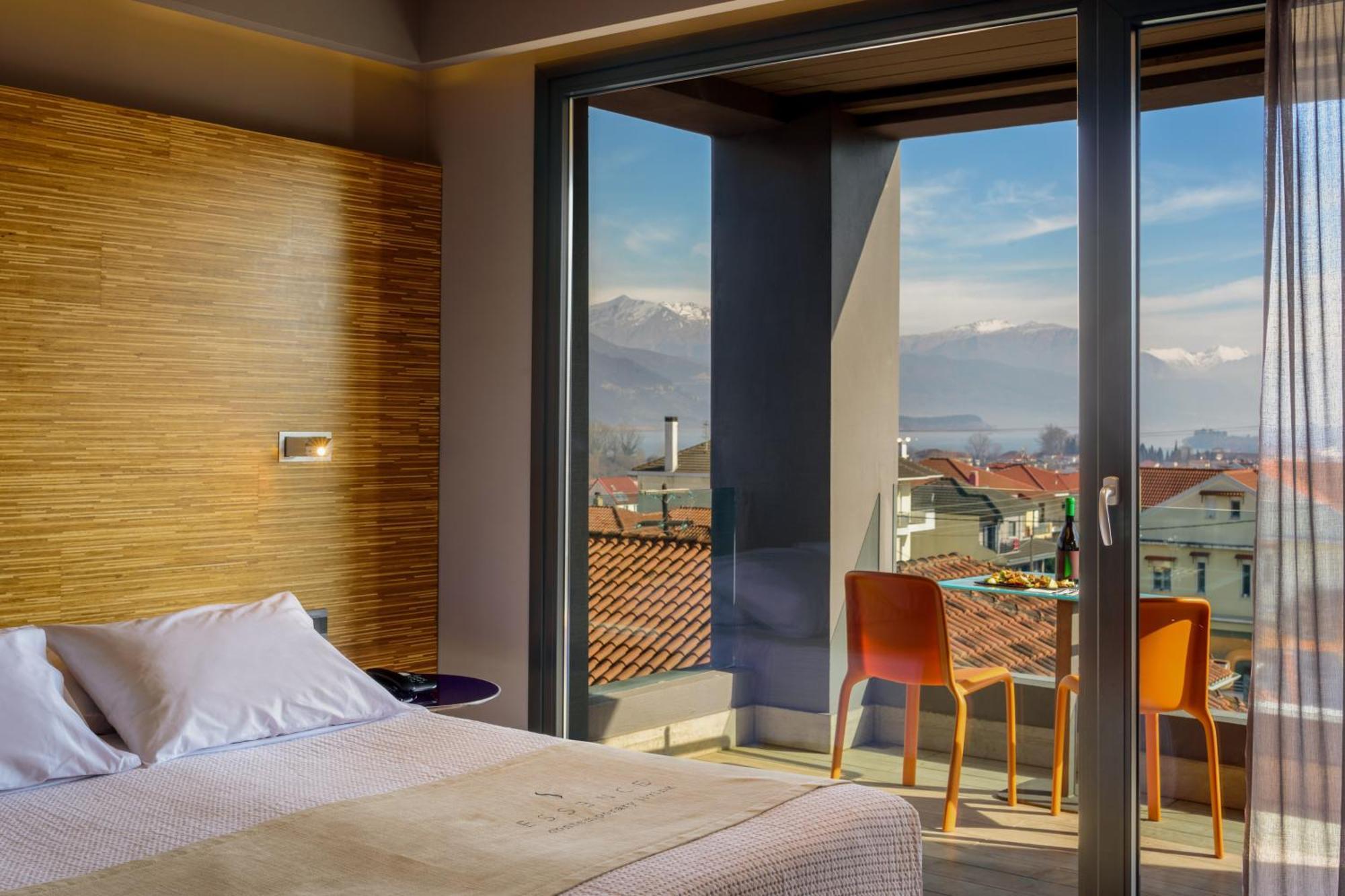 Essence Hotel Janina Zewnętrze zdjęcie